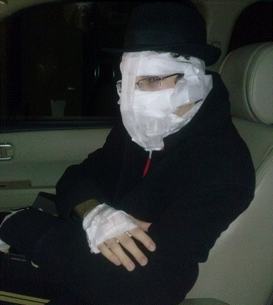 Darkman Costume 1.gif